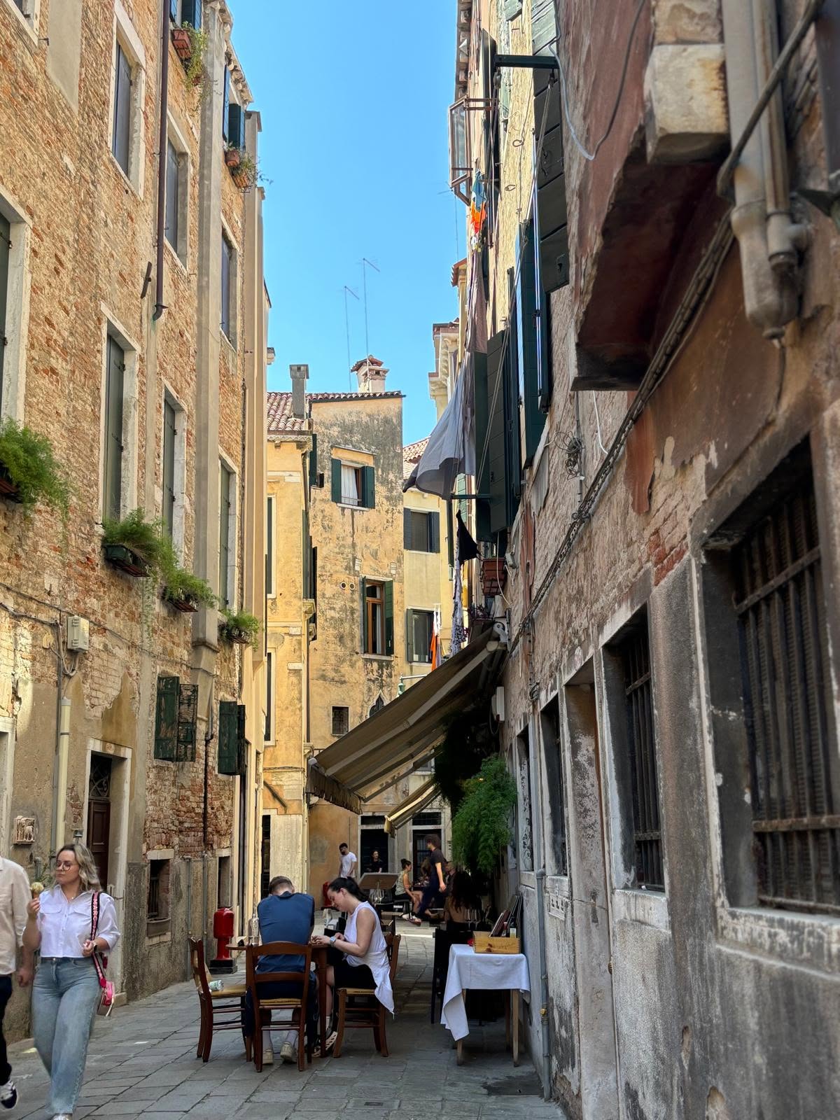 Art Soujourn in Italy in 2025